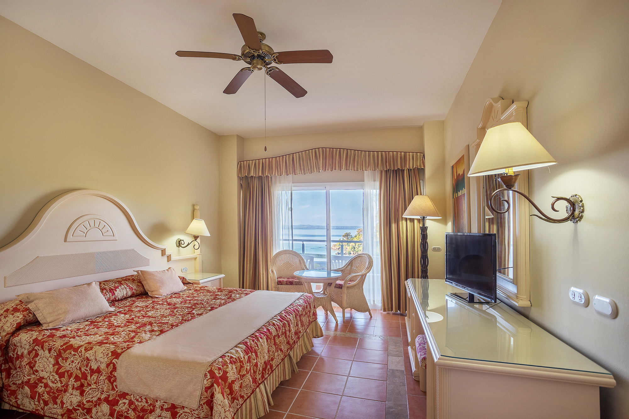 Book your wedding day in Bahia Principe Grand Cayacoa